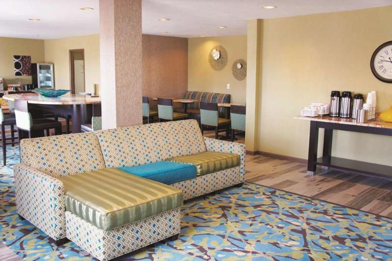 La Quinta By Wyndham Emporia Hotell Eksteriør bilde
